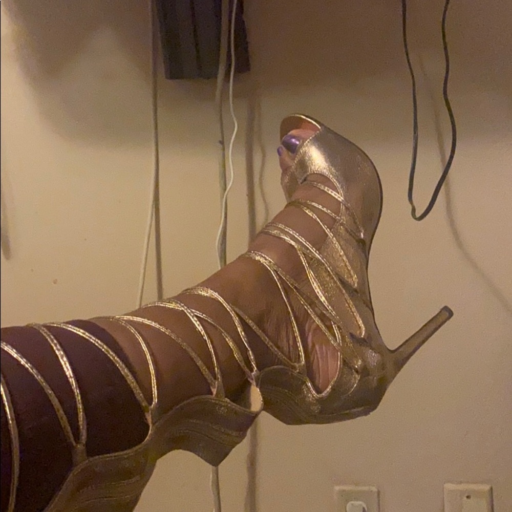 Lace thigh high shoes